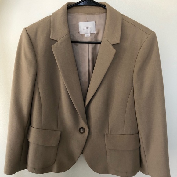 Blazer - Picture 3 of 10